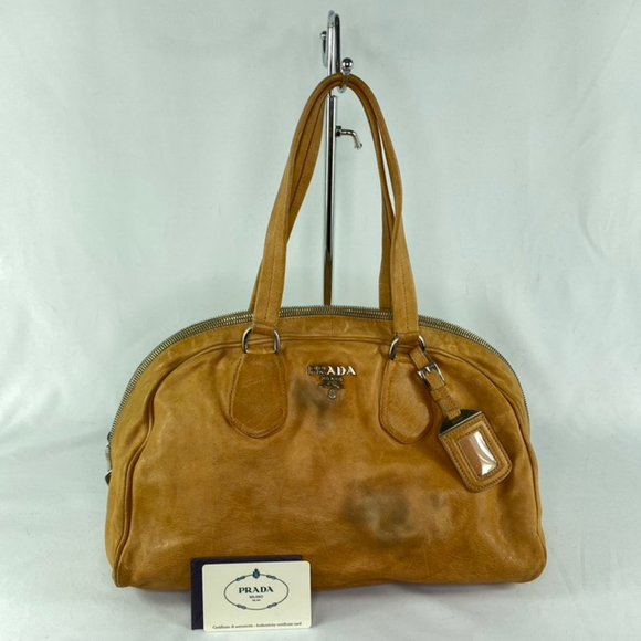 Authentic PRADA Handbag *** MAKE ME AN OFFER ***